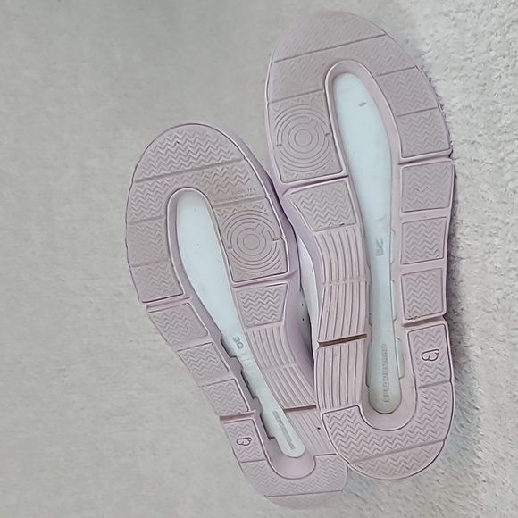 Women's On Cloud The Roger Advantage Lace Up Sneakers - Picture 6 of 8